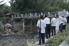 Jembatan Karangtengah Akan Segera Diperbaiki, Tahun Ini Harus Selesai - JPNN.com Jogja