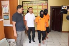 Sindikat Pembuat & Pengedar Uang Palsu Ditangkap di Tangerang - JPNN.com Banten