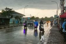 Peringatan Dini BMKG Lampung Kamis 12 Januari 2023, Masyarakat Simak Daftar Cuaca Ekstrem di Sini - JPNN.com Lampung