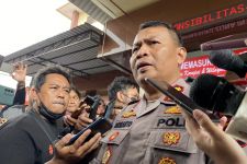 Tok! Ferry Irawan Ditetapkan Tersangka Kasus KDRT Terhadap Venna Melinda - JPNN.com Jatim