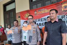 Kurang dari 6 Jam, Polisi Tangkap Pelaku Jambret Ponsel Pelajar di Bandung - JPNN.com Jabar