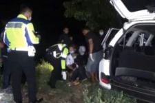 Innalillahi, Korban Kecelakaan Mobil Vs Truk Parkir di Ngawi Bertambah Jadi 6 Orang - JPNN.com Jatim