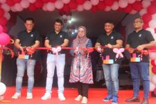 3Kiosk Hadir di Pedesaan Jawa Tengah, Jual Produk Tri hingga Layani Keluhan - JPNN.com Jateng