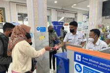 Penjualan Tiket PT KAI Divre IV Tanjungkarang Ludes saat Libur Tahun Baru Imlek - JPNN.com Lampung