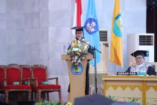 Prof Lusmeilia Afriani Berikan Penjelasan Perubahan Status Mahasiswa dengan Lulusan Perguruan Tinggi - JPNN.com Lampung