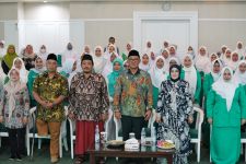 Iwan Setiawan Berharap Fatayat NU Ikut Tangkal Paham Radikal - JPNN.com Jabar