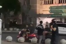 Polisi Buru Pengendara yang Mengayunkan Sajam di Nol KM Jogja - JPNN.com Jogja