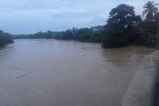 Hujan Deras, Status Sungai Ciberang Waspada Banjir - JPNN.com Banten