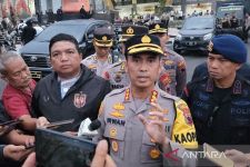 Suporter Rusuh, Polisi Tembakan Gas Air Mata, Begini Kata Kapolrestabes Semarang - JPNN.com Jateng