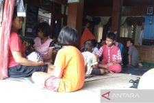 Banjir di Solo Cukup Parah, Warga Tak Sempat Selamatkan Barang Berharga - JPNN.com Jateng