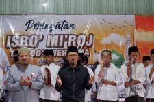 Peringatan Isra Mikraj, Sukarelawan Ganjar Doa Bersama & Bantu Ponpes di Tulungagung - JPNN.com Jatim