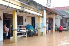 Debit 2 Sungai di Jember Meningkat, 216 Rumah dan 3 Fasum Terendam Banjir - JPNN.com Jatim