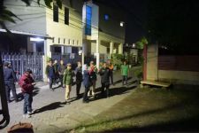 Warga Dukuh Pakis Sambat Bising Suara Musik Klub Malam ke Eri Cahyadi - JPNN.com Jatim