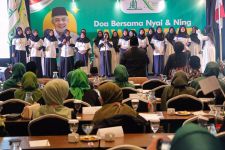 Ratusan Nyai dan Ning di Jabar Inginkan Ganjar Pranowo Jadi Presiden - JPNN.com Jabar