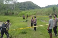 Warga Kalibawang Geger, di Saluran Irigasi Ada Mayat Mengapung - JPNN.com Jogja