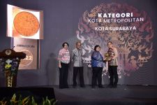 Kota Surabaya Raih Penghargaan Adipura Kencana Ke-7 Kali - JPNN.com Jatim