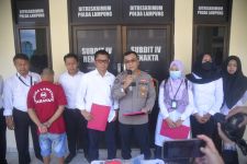 Pria Ini Memberikan Minuman Racikan Sebelum Menggagahi Korban - JPNN.com Lampung