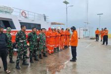 Mayjen Achmad Daniel Kerahkan 37 Personel Pasukan PRCPB Tangani Longsor di Pulau Serasan - JPNN.com Sumut