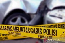 Breaking News: 5 Mobil dan 2 Truk Terlibat Kecelakaan Beruntun di Tol Semarang - JPNN.com Jateng