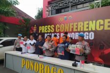 Komplotan Maling Rampok Truk Bermuatan Rokok Senilai Rp2,8 Miliar - JPNN.com Jatim