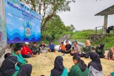 Hari Air Sedunia, Cerita Siswa Adiwiyata Belajar Kearifan Lokal dari Petani di Klaten - JPNN.com Jateng
