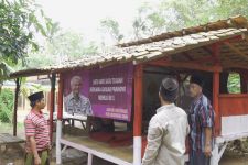Dukung Ganjar Pranowo Jadi Presiden, Warga Bangkalan Dirikan 8 Poskamling - JPNN.com Jatim