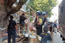 170 Lapak Dugderan Semarang Dibongkar, Pedagang: Enggak Ada Pemberitahuan - JPNN.com Jateng