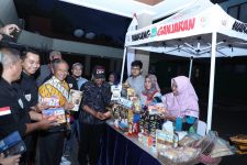 GBB Launching Warung Ganjaran Ramadan Untuk Tingkatkan Ekonomi Warga Cirebon - JPNN.com Jabar