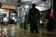 Hujan Seharian, 2 Kelurahan di Pamekasan Dilanda Banjir Setinggi 50 Cm - JPNN.com Jatim