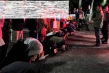 Diduga Terlibat Perang Sarung, Puluhan Remaja Ini Ditangkap Polisi, Kendaraannya Disita - JPNN.com Jogja
