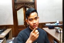Diisukan Jadi Cawapres Prabowo, Gibran: Saya Belum Cukup Umur - JPNN.com Jateng