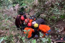 Tali Pengaman Putus, Remaja Asal Siantar Jatuh ke Jurang dan Ditemukan Meninggal Dunia - JPNN.com Sumut
