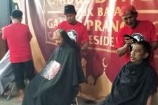 Ganjar Capres PDIP, Puluhan Warga Sukoharjo Cukur Gundul - JPNN.com Jateng