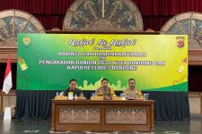 Puluhan Babinsa dan Bhabinkamtibmas Kumpul di Pusdai Bandung, Mereka Bahas Soal Pemilu 2024 - JPNN.com Jabar
