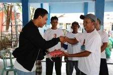KNP Dukung Ganjar Berikan Edukasi Penanaman Mangrove di Karawang - JPNN.com Jabar
