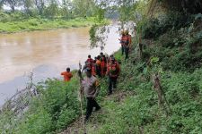 Mayat Laki-laki Tak Dikenal Ditemukan di Sungai Bengawan Solo, Berikut Ciri-cirinya - JPNN.com Jateng