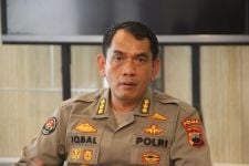 Siswa Pembakar Sekolah di Temanggung Ditampilkan ke Publik, Polda Jateng Minta Maaf - JPNN.com Jateng