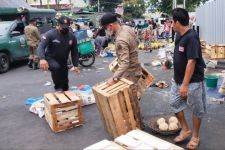 Puluhan PKL Semarang Kena Razia, Dagangan Mereka Langsung Disita - JPNN.com Jateng