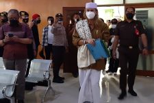 Bahar Smith Diduga Ditembak OTK di Bogor, Alami Luka Dibagian Perut - JPNN.com Jabar