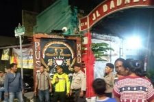 Bentrok Antarpesilat Terjadi di Kota Madiun, Massa Saling Lempar Batu - JPNN.com Jatim