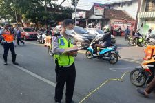 Pengendara Motor Tabrak Pengunjung Pasar Cihaurgeulis Bandung, Dua Orang Tewas - JPNN.com Jabar