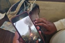 Detik-detik Pesawat Terjatuh di Perkebunan Teh Bandung, Warga: Sempat Dengar Suara Ledakan - JPNN.com Jabar