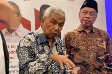 Jokowi Cawe-Cawe di Pilpres, Busyro Muqoddas Sebut Sebagai Deviasi Demokrasi - JPNN.com Jatim