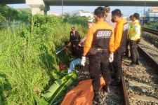 Pemuda Asal Gresik Meninggal Terserempet Kereta Api di Sememi, Innalillahi - JPNN.com Jatim