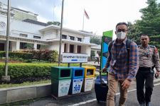 Pengembangan Kasus Suap Yana Mulyana, KPK Geledah Kantor Sekretariat Diskominfo Kota Bandung - JPNN.com Jabar