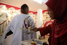 Persembahan 28 Karya Pelukis Peringati Bulan Bung Karno di Untag Surabaya - JPNN.com Jatim