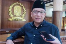 Memberatkan Nelayan, Daniel Rohi Minta Menteri KP Tinjau Ulang SE Penangkapan Ikan - JPNN.com Jatim