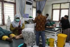 Pemkot Surabaya Pantau Hasil Uji Lab Daging Kurban Penyebab Warga Kalilom Keracunan - JPNN.com Jatim