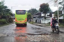 Akhirnya, Jalan Menuju Pantai Malang Selatan Segera Diperbaiki - JPNN.com Jatim