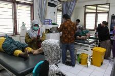 Kabar Terbaru Korban Keracunan Massal Daging Kurban di Kali Kedinding - JPNN.com Jatim